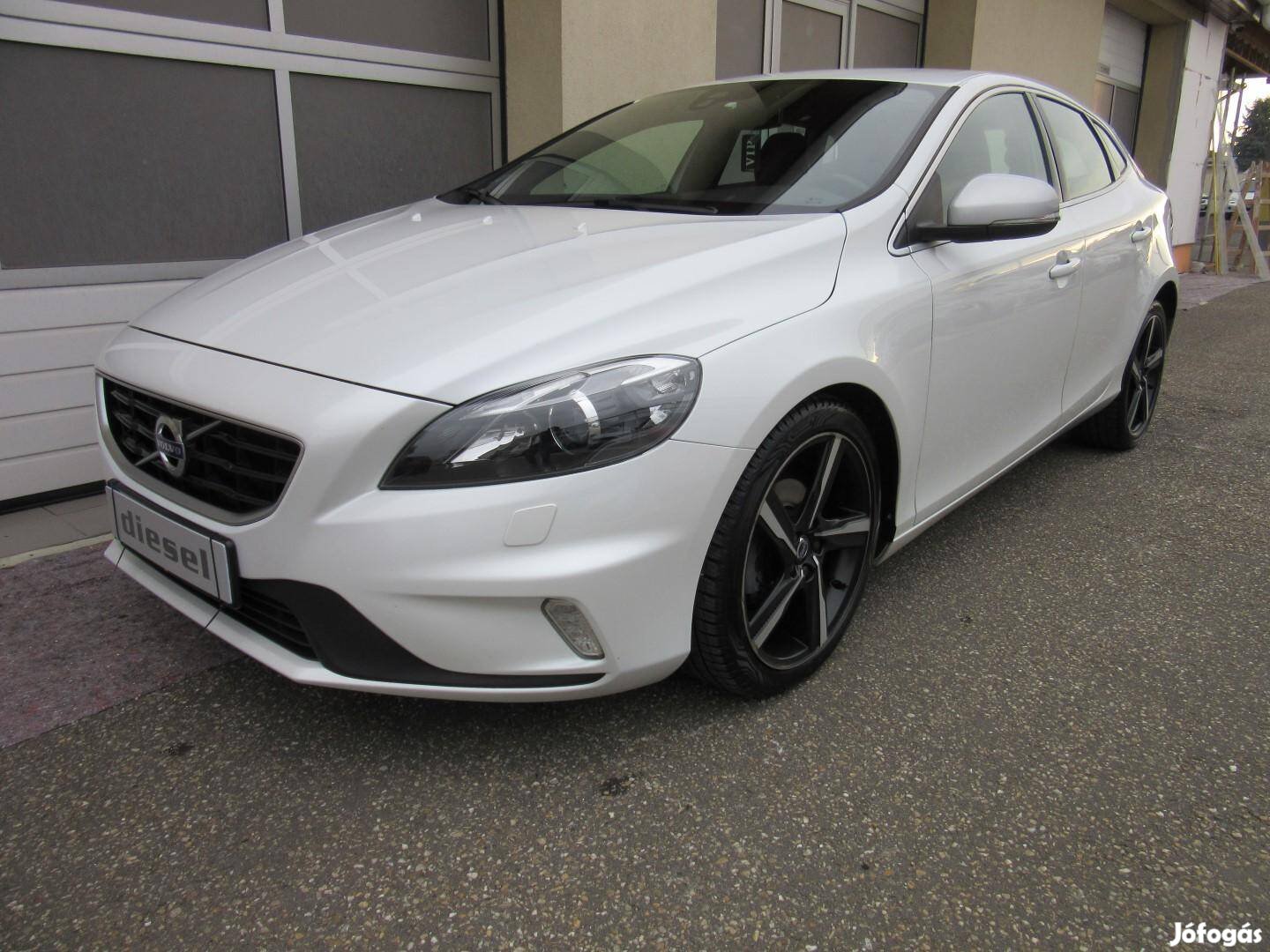 Volvo V40 2.0 D [D2] Kinetic Navi. Tempomat. St...
